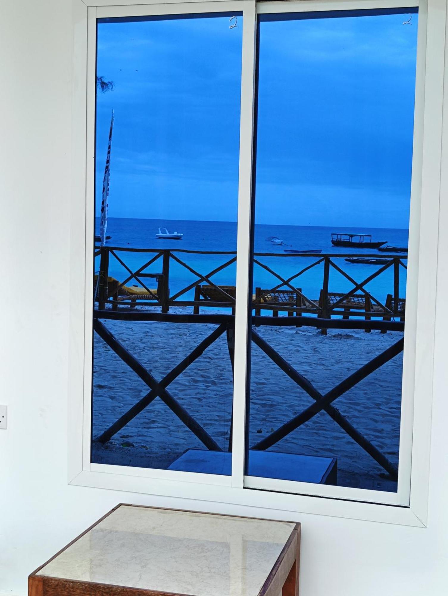 Zanzi Beach Hotel Nungwi Buitenkant foto