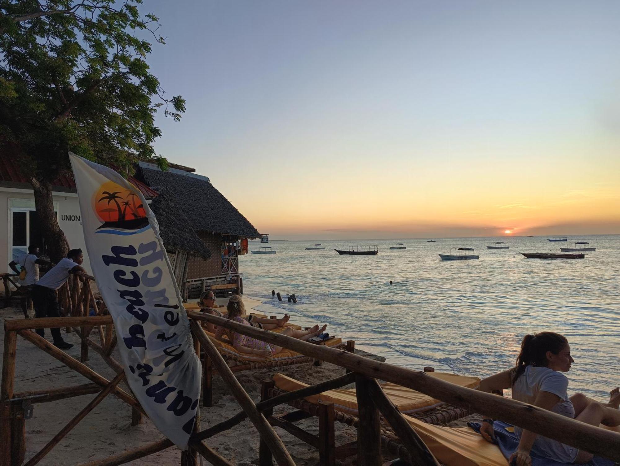 Zanzi Beach Hotel Nungwi Buitenkant foto